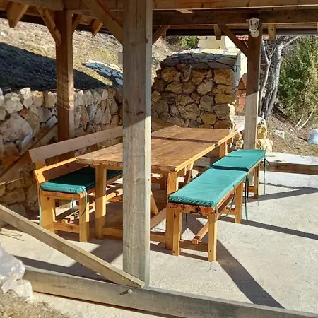 בית נופש Wooden House Nada Zaovine
